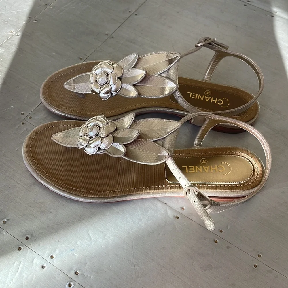 Chanel gold wing thong sandal goatskin metallic flats sz 36